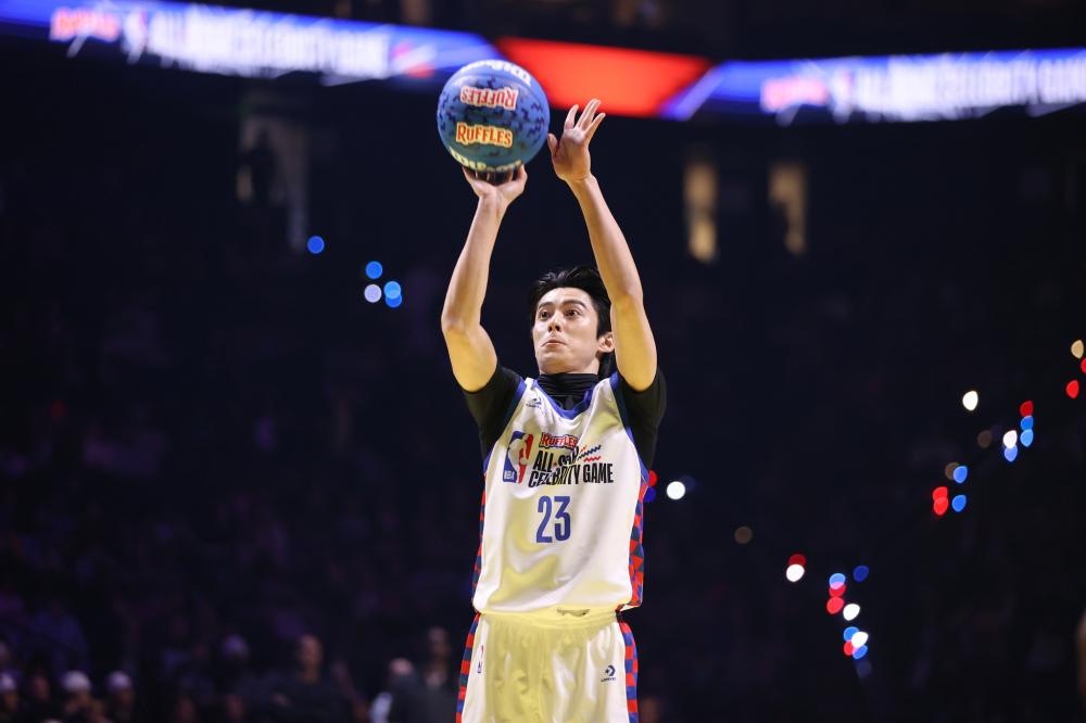 让俱乐部背 让俱乐部背