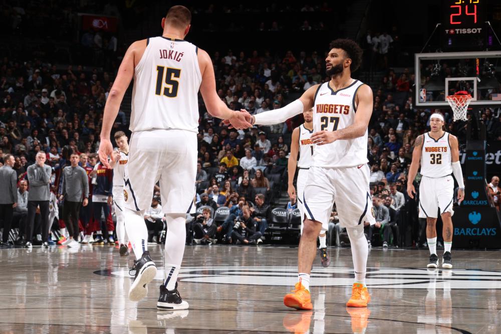 但他在更衣 但他在更衣