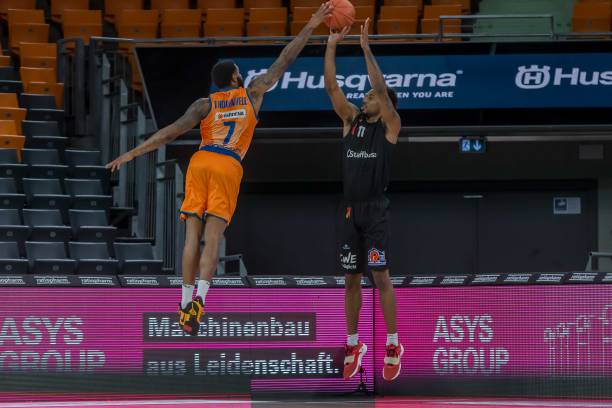 更成为了两 更成为了两