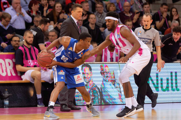 恳恳地训练 恳恳地训练